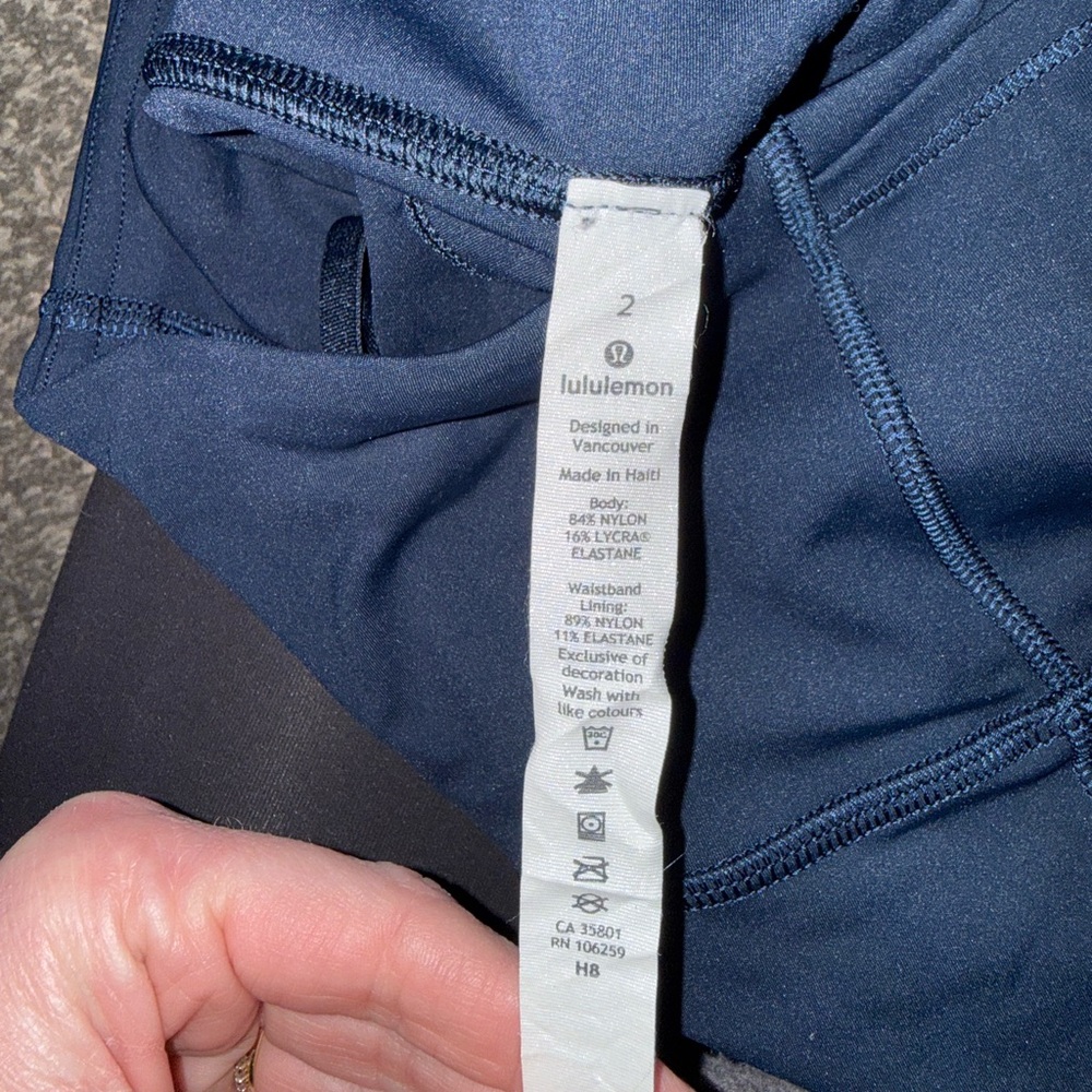 Lululemon Athletica Navy Ankle Pants